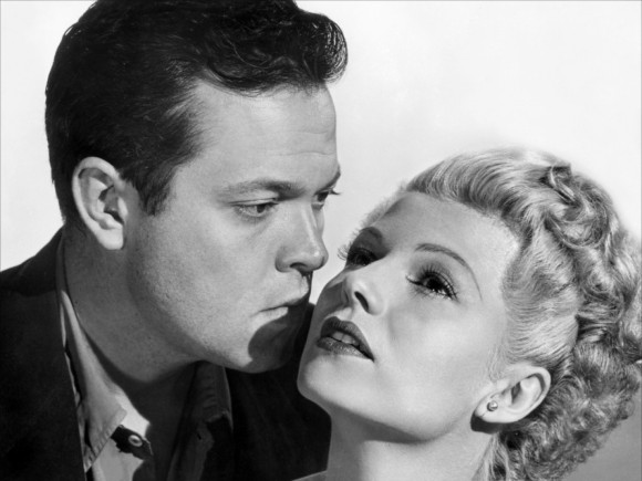 Rita Hayworth et son étouffant mais passionné mari Orson Welles.